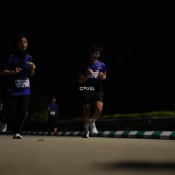 Runner Photo 7343099