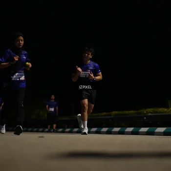 Runner Photo 7343108