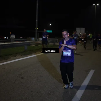 Runner Photo 7343112