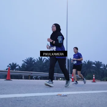 Runner Photo 7343119