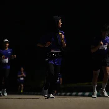 Runner Photo 7343132