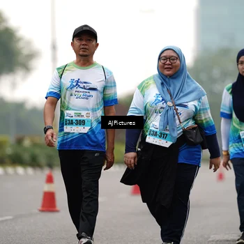 Runner Photo 7343152