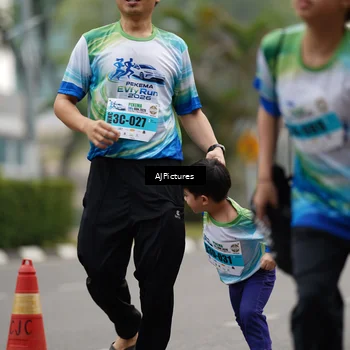 Runner Photo 7343175