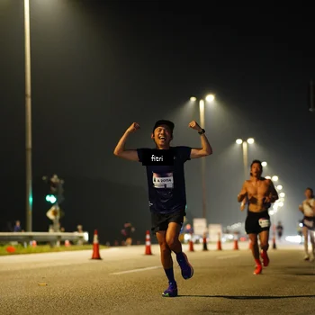 Runner Photo 7343176