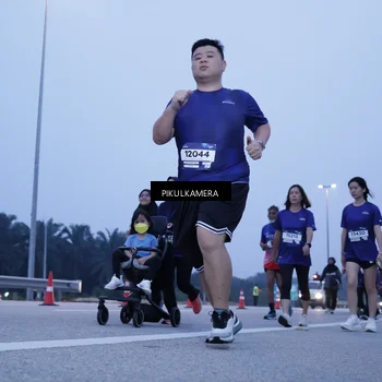 Runner Photo 7343195