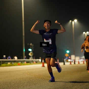 Runner Photo 7343206