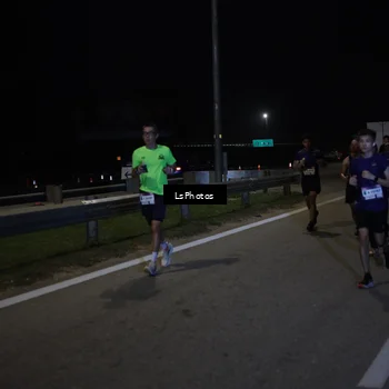 Runner Photo 7343220