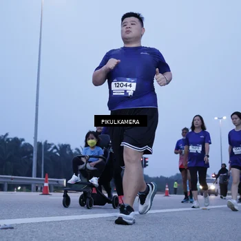 Runner Photo 7343238