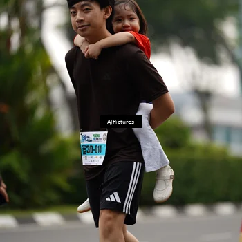 Runner Photo 7343259
