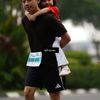Runner Photo 7343260