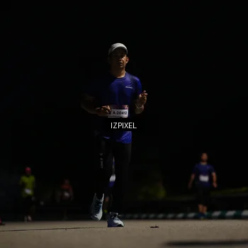 Runner Photo 7343274