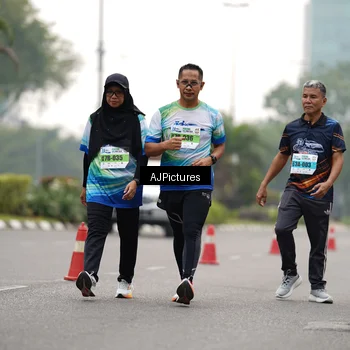 Runner Photo 7343278