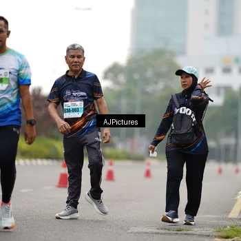 Runner Photo 7343285