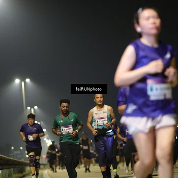 Runner Photo 7343304