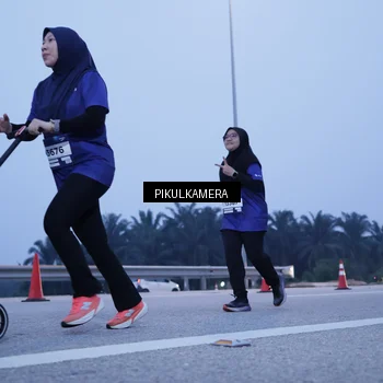 Runner Photo 7343325