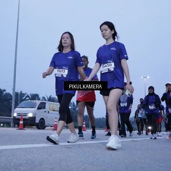 Runner Photo 7343340