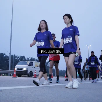 Runner Photo 7343354