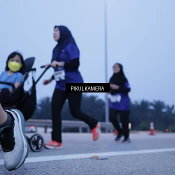 Runner Photo 7343355