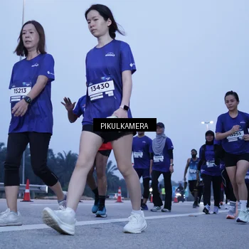 Runner Photo 7343356