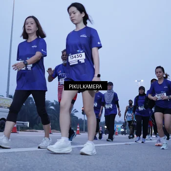 Runner Photo 7343360