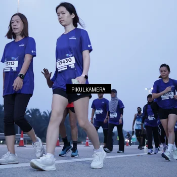 Runner Photo 7343422