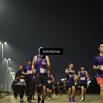 Runner Photo 7343445
