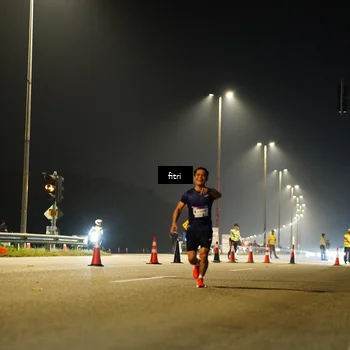 Runner Photo 7343449