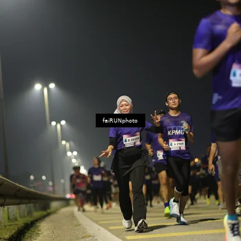 Runner Photo 7343497