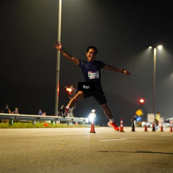 Runner Photo 7343500
