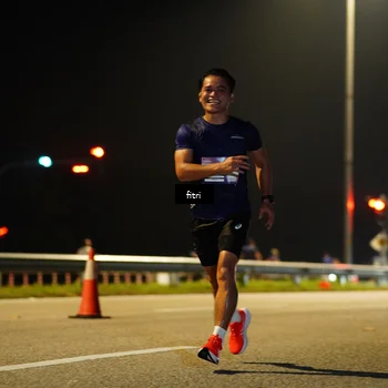 Runner Photo 7343537