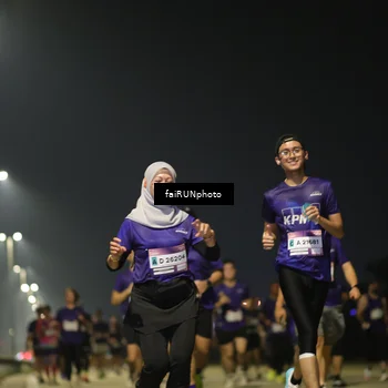Runner Photo 7343543