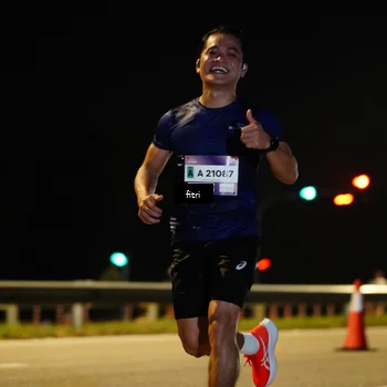 Runner Photo 7343555