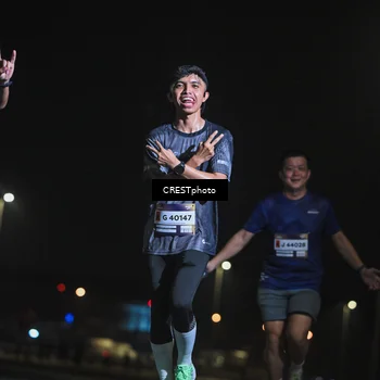 Runner Photo 7343629