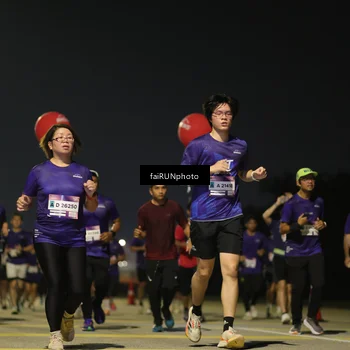Runner Photo 7343640