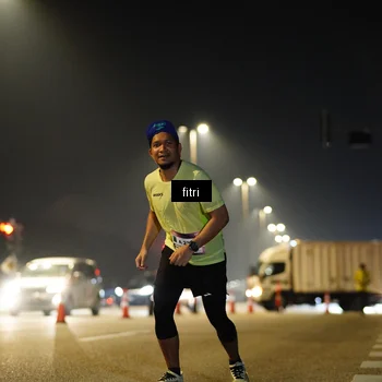 Runner Photo 7343645