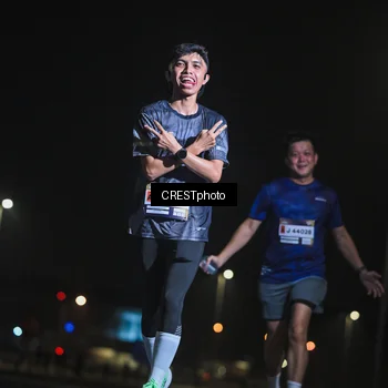 Runner Photo 7343649