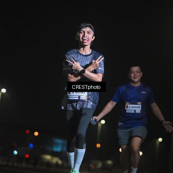 Runner Photo 7343658