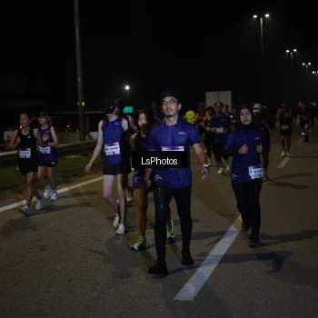 Runner Photo 7343661