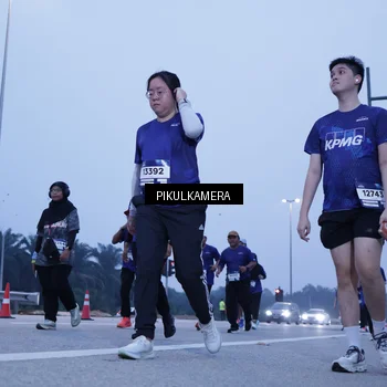 Runner Photo 7343663