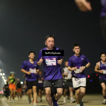 Runner Photo 7343666