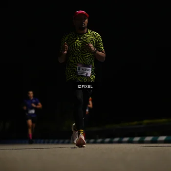 Runner Photo 7343676