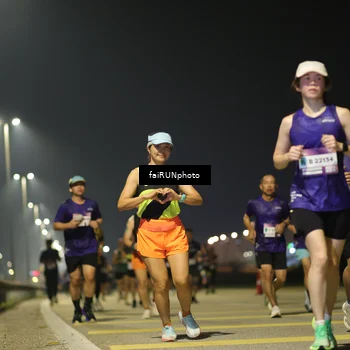 Runner Photo 7343736
