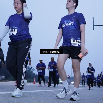 Runner Photo 7343737