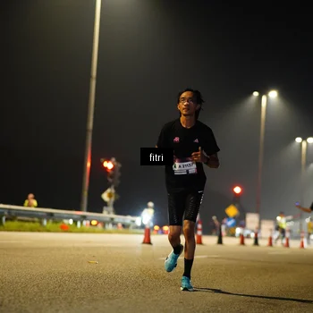Runner Photo 7343747