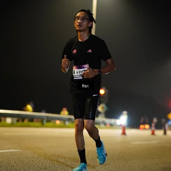 Runner Photo 7343763