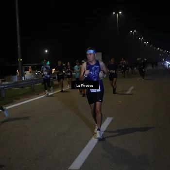 Runner Photo 7343789