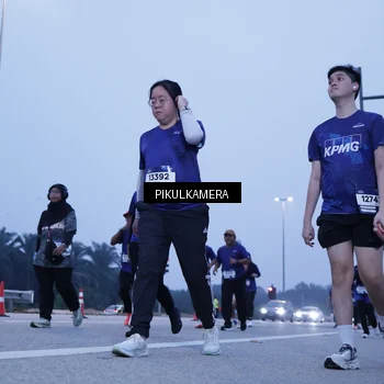 Runner Photo 7343797
