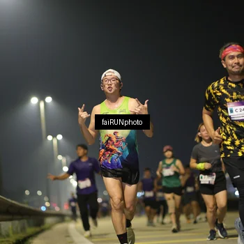 Runner Photo 7343825