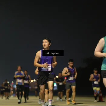Runner Photo 7343875