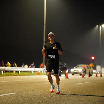 Runner Photo 7343895